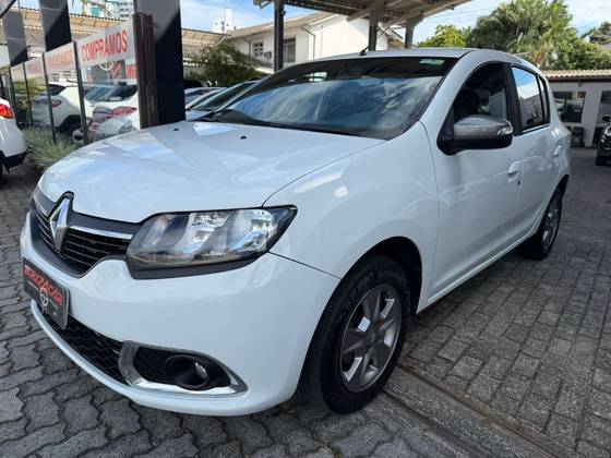RENAULT SANDERO 1.0 12V SCE FLEX VIBE MANUAL RENAULT SANDERO 1.0 12V SCE FLEX VIBE MANUAL